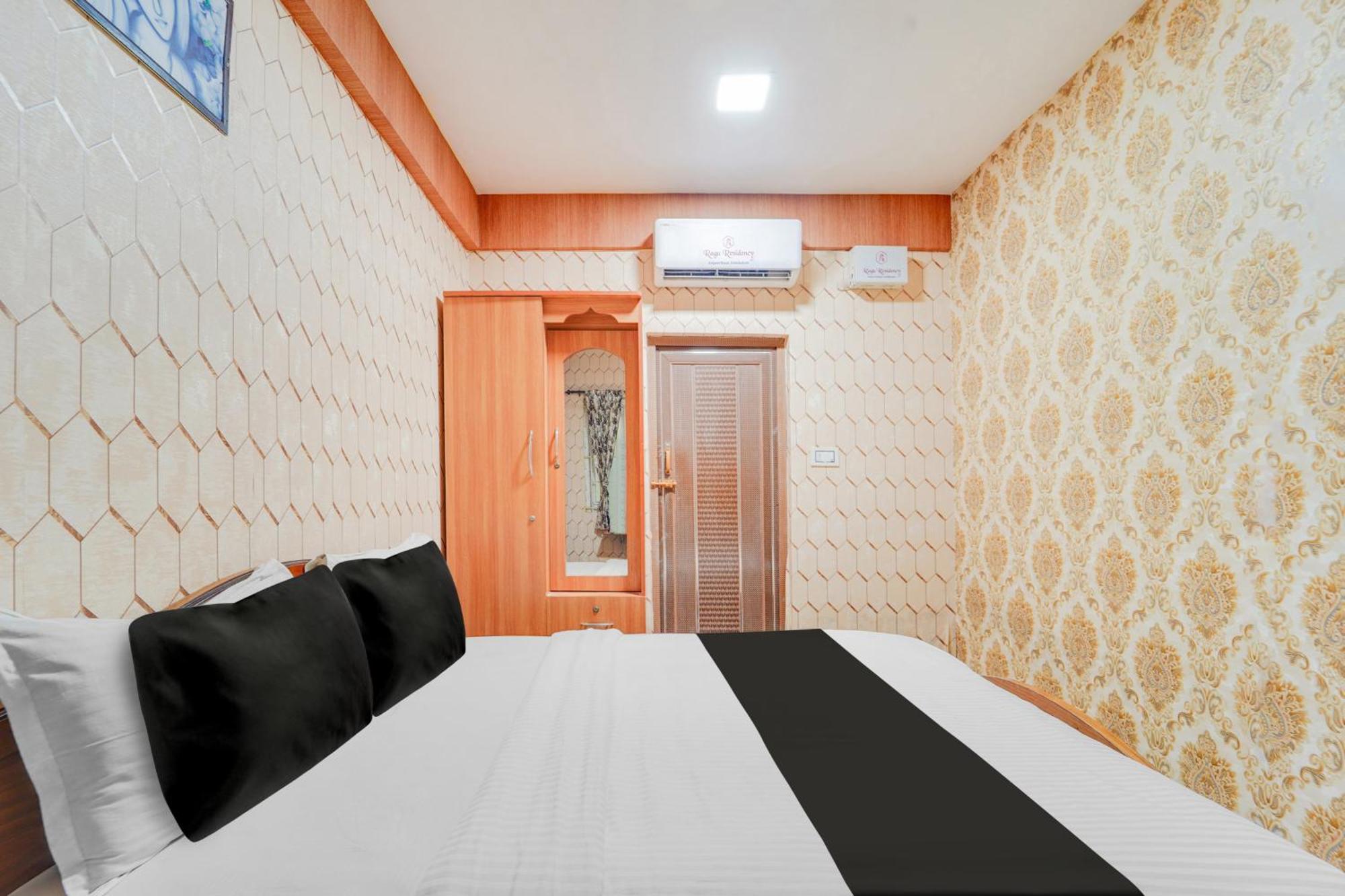 Super Hotel O Airport Road Coimbatore Extérieur photo