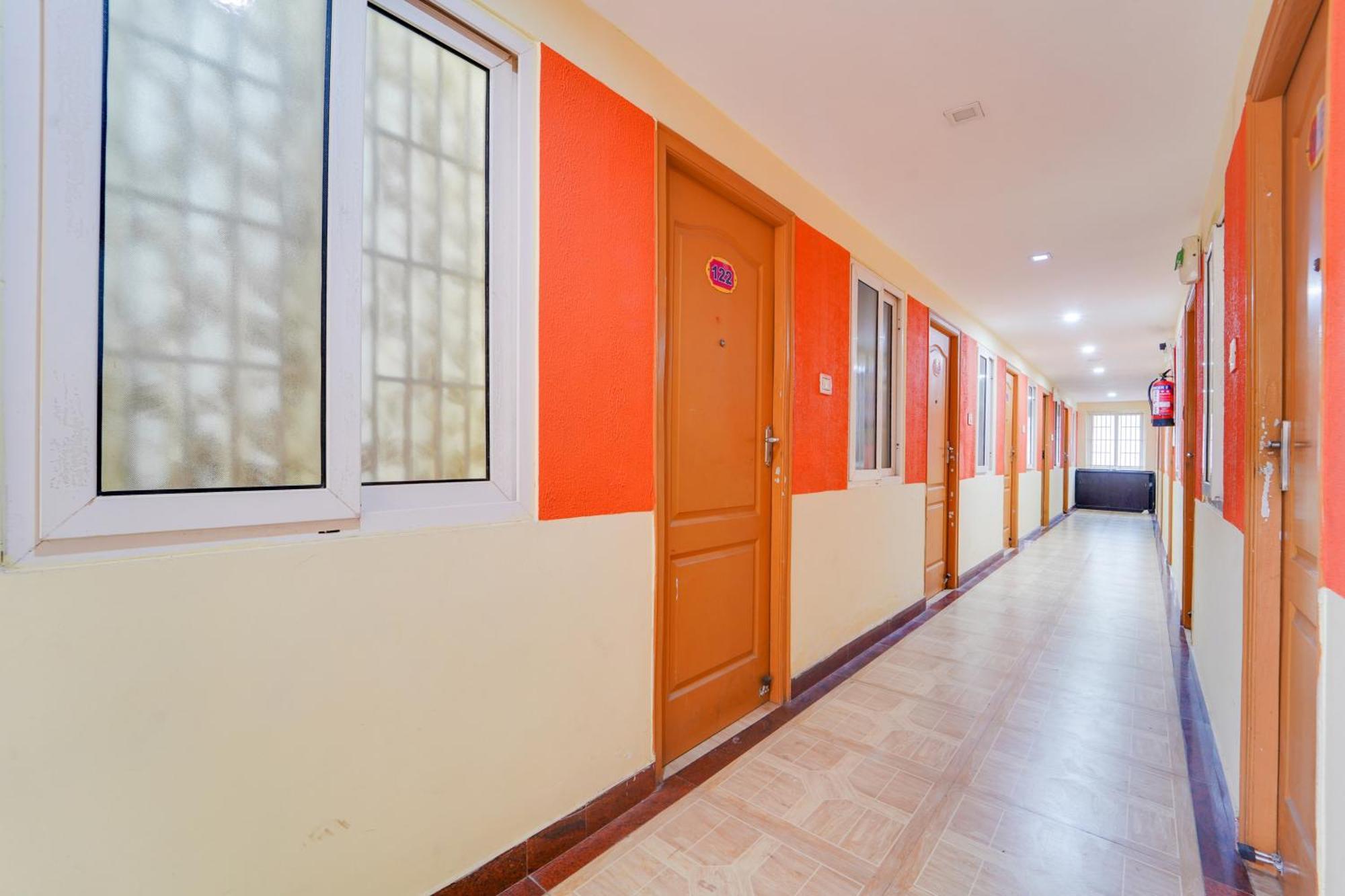 Super Hotel O Airport Road Coimbatore Extérieur photo